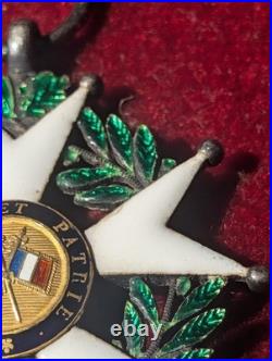 Légion d'honneur Henri IV Monarchie Juillet variante République 1848 centre OR