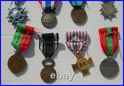 Lot 12 Medailles Diverses