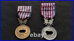 Lot 2 Médailles D'honneur Postes Télécommunications Attribuées Bronze + Argent