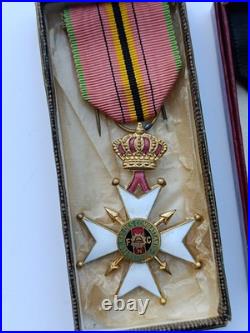 Lot 3 Médailles Belges WWI WWII Ordre Croix Guerre Victoire 1940 1945 Boîtes