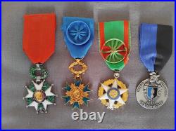 Lot 4 médailles Légion d'honneur ONM-Officier Mérite Agricole et Gendarmerie