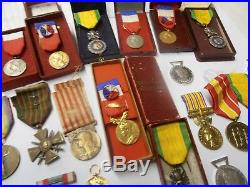 Lot De 23 Medaille Militaire Et Autre Anciennes