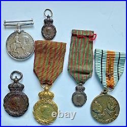 Lot De 6 Decorations Militaires Voir Photos