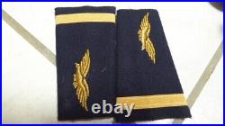 Lot Objets Armee Air Veste Coupelles Medailles Ecussons Divers