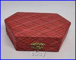 Lot de 4 médailles de décoration militaire / quelques défauts d'émail / belge