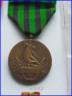 Lot de 8 médailles militaires diverses medals militaria