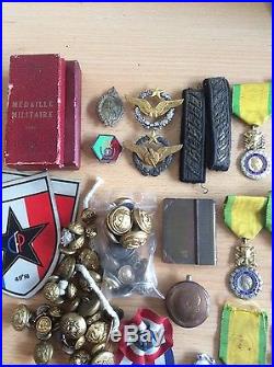 Lot de médaille coloniale Napoléon militaire casque etc