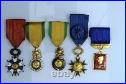 Lot de médailles militaires diverses