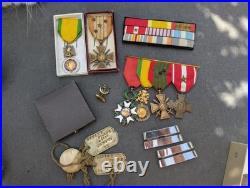 Lot médailles et plaques sous off 9 RTA Tunisie Libération Algérie ww2