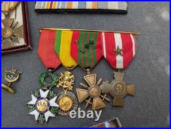 Lot médailles et plaques sous off 9 RTA Tunisie Libération Algérie ww2