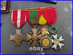 Lot médailles et plaques sous off 9 RTA Tunisie Libération Algérie ww2