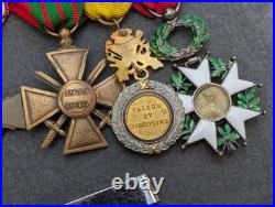 Lot médailles et plaques sous off 9 RTA Tunisie Libération Algérie ww2