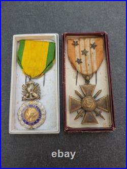 Lot médailles et plaques sous off 9 RTA Tunisie Libération Algérie ww2