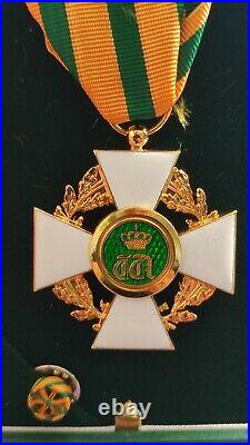 Luxembourg Ordre De La Couronne De Chêne Officier En écrin Medal