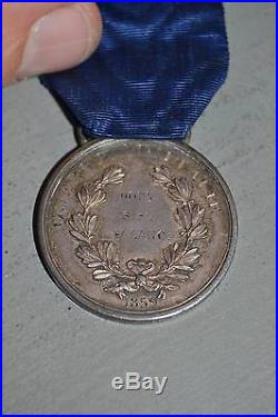 Médaille en argent mérite militaire attribué à un lieutenant lancier