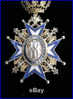 Médaille officier Commandeur Ordre Royal Saint SAVA Serbie serbe 19e 20e vermeil