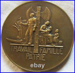 MED30096 MEDAILLE MARECHAL PETAIN CHEF DE L'ETAT 1941 par Pierre TURIN