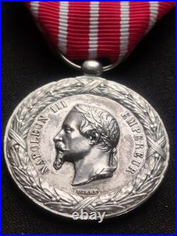 MÉDAILLE CAMPAGNE D'ITALIE 1859 NAPOLÉON III 2nd EMPIRE, REVERS BOMBÉ, SUPERBE