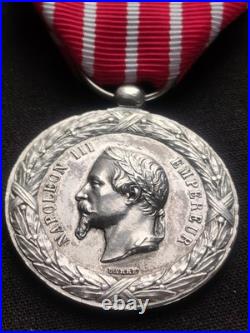 MÉDAILLE CAMPAGNE D'ITALIE 1859 NAPOLÉON III 2nd EMPIRE, REVERS BOMBÉ, SUPERBE