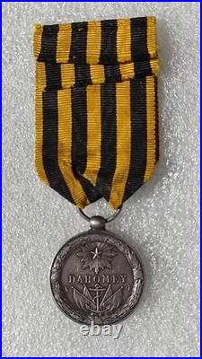 MEDAILLE CAMPAGNE DU DAHOMEY bélière olive