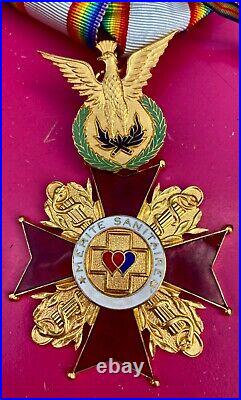 MÉDAILLE CROIX DE COMMANDEUR DE L'ORDRE DU MERITE SANITAIRE modèle rare