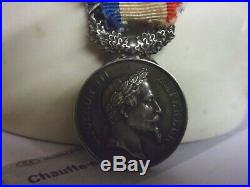 MEDAILLE D'HONNEUR Argent Napoléon III Actes de Courage et Dévouement 1869 medal