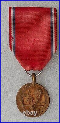 MEDAILLE DE VERDUN modèle REVILLON à ETRIER 1914 1918