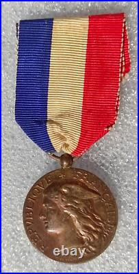 MEDAILLE DES EPIDEMIES 1885 MINISTERE DU COMMERCE avec date en chiffres romains