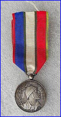 Medaille Anciens Combattants De Mont Saint Aignan 1914 1918