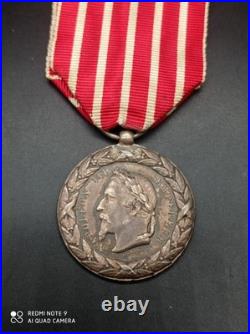 Médaille Campagne d'Italie Napoléon III en argent massif Poinçonné, fab E. FALOT