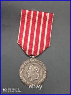 Médaille Campagne d'Italie Napoléon III en argent massif Poinçonné, fab E. FALOT