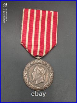 Médaille Campagne d'Italie Napoléon III en argent massif Poinçonné, fab E. FALOT