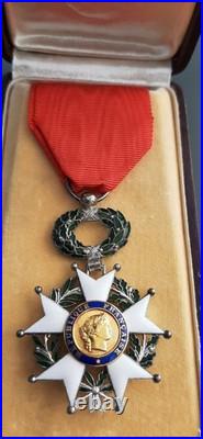 Médaille Chevalier Légion d'Honneur Indochine émail 4° République SUP en boite