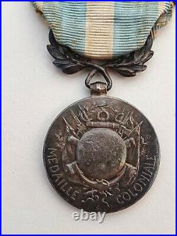 Médaille Coloniale, barrette à clapet en argent Congo et A O F