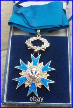 Médaille Commandeur Ordre du Mérite Monnaie de Paris