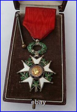 Médaille Croix Chevalier Légion d'Honneur 1870 Fab. AUCOC de luxe en boite WWI