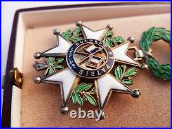 Médaille Croix ChevalierLégion d'Honneur 4° République de luxe en boite MEDAL
