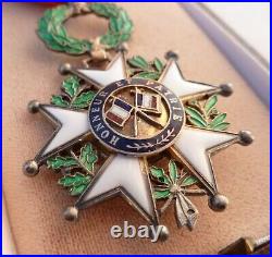 Médaille Croix ChevalierLégion d'Honneur 4° République de luxe en boite MEDAL