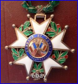Médaille Croix Officier Légion d'Honneur 1870 Vermeil de luxe en boite WWI MEDAL