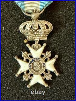 Médaille Croix du Lys en Argent et Email France
