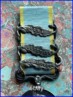 Médaille De Crimée 1854 En Argent Avec 3 Agrafes Attribuée Musicien 52° De Ligne