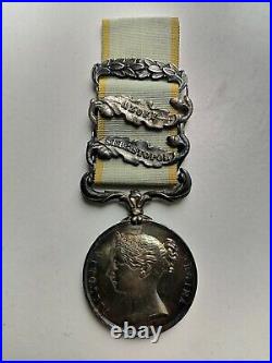 Médaille De Crimée 1856 Agrafe Azoff & Sebastopol Bélière Mobile