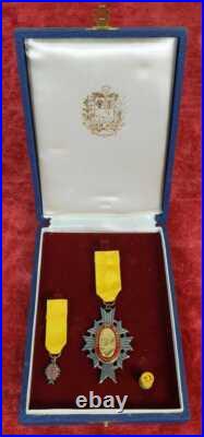 Médaille De L'ordre Francisco De Miranda. Argent Doré Venezuela XX Siecle
