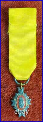 Médaille De L'ordre Francisco De Miranda. Argent Doré Venezuela XX Siecle