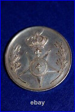 Médaille De La Fidelite Et Du Devouement Croix De L'ordre Louis XVIII 1816