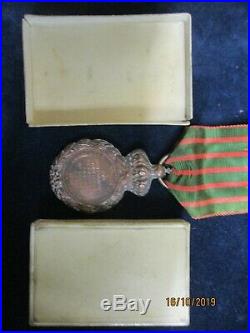 Medaille De Saint Helene + Boite