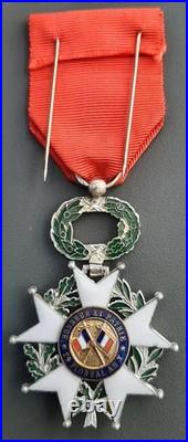 Médaille Etoile de Chevalier Ordre de la Légion d'Honneur émail 5° République