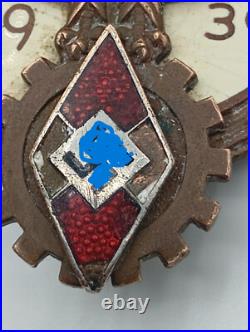 Medaille Kreissieger 1939 Insigne jeunesse hitlérienne par fred wagner pforzheim Medaille Kreissieger 1939 Insigne jeunesse hitlérienne par fred wagner pforzheim