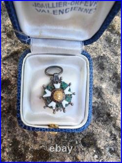 Médaille Légion d'Honneur BONAPARTE 1er CONSUL Type Seconde République