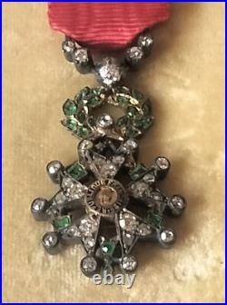 Médaille Légion d'Honneur Réduction avec Diamant et Émeraudes avec écrin Falize